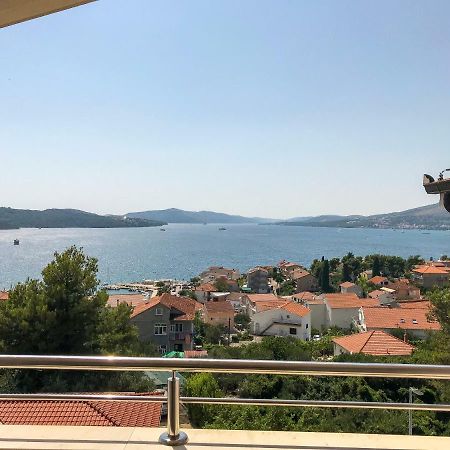 Apartments Filip Trogir Exteriör bild
