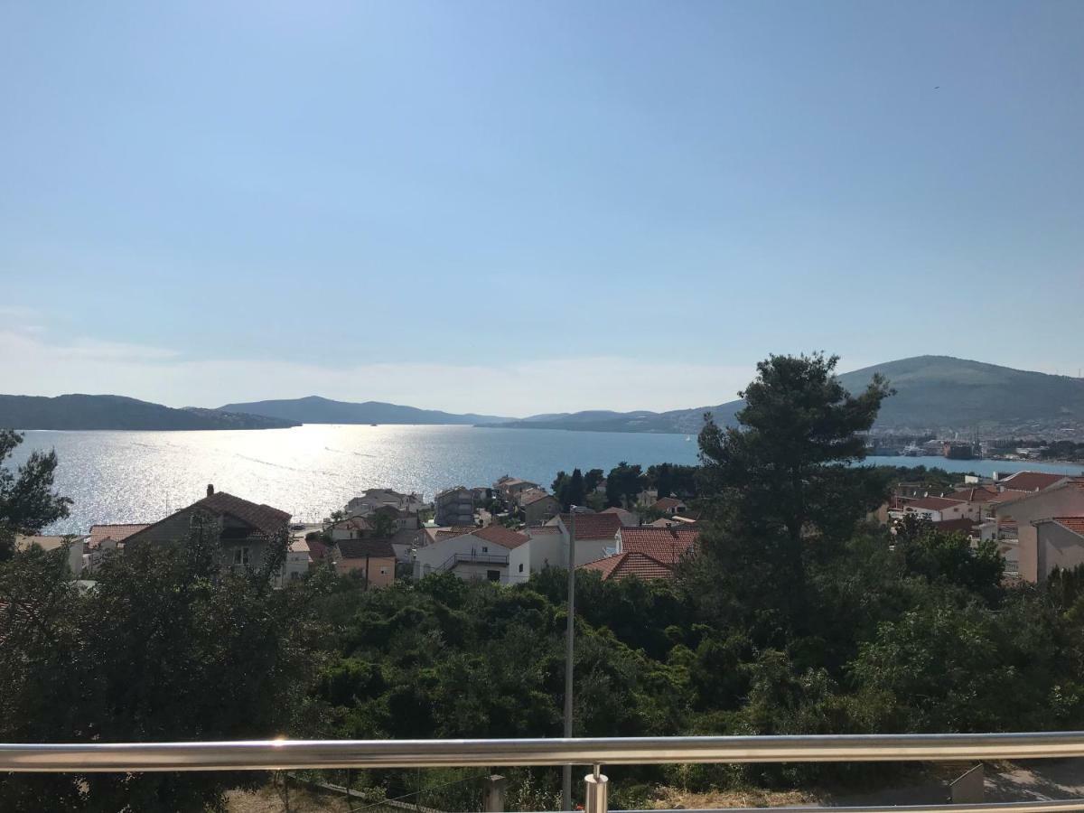 Apartments Filip Trogir Exteriör bild