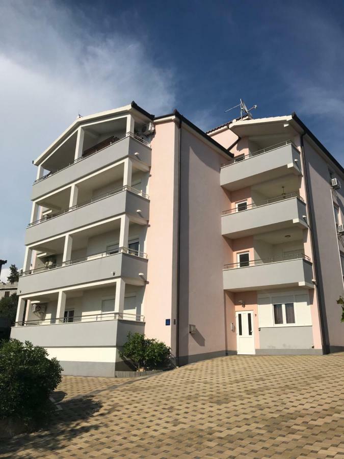 Apartments Filip Trogir Exteriör bild
